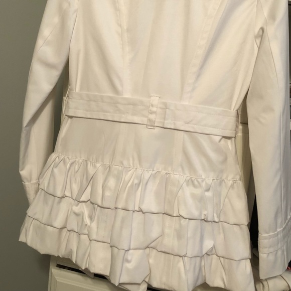 Express White Ruffle Trench - Picture 9 of 9